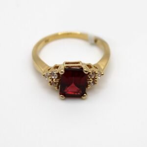 Red Stone Accent Ring – 10KT, Size 6