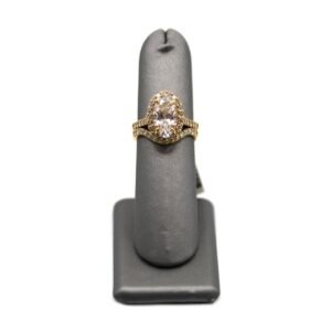 Oval Halo L.G Diamond Engagement Ring - 14KT Gold , Size 7