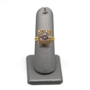 Radiant Queen – 10KT Women’s Zirconia Ring ,Size 7.5