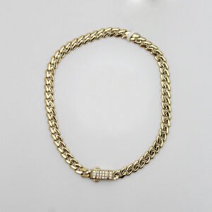 Curb Chain Bracelet with Radiant Box Clasp – 10KT Gold