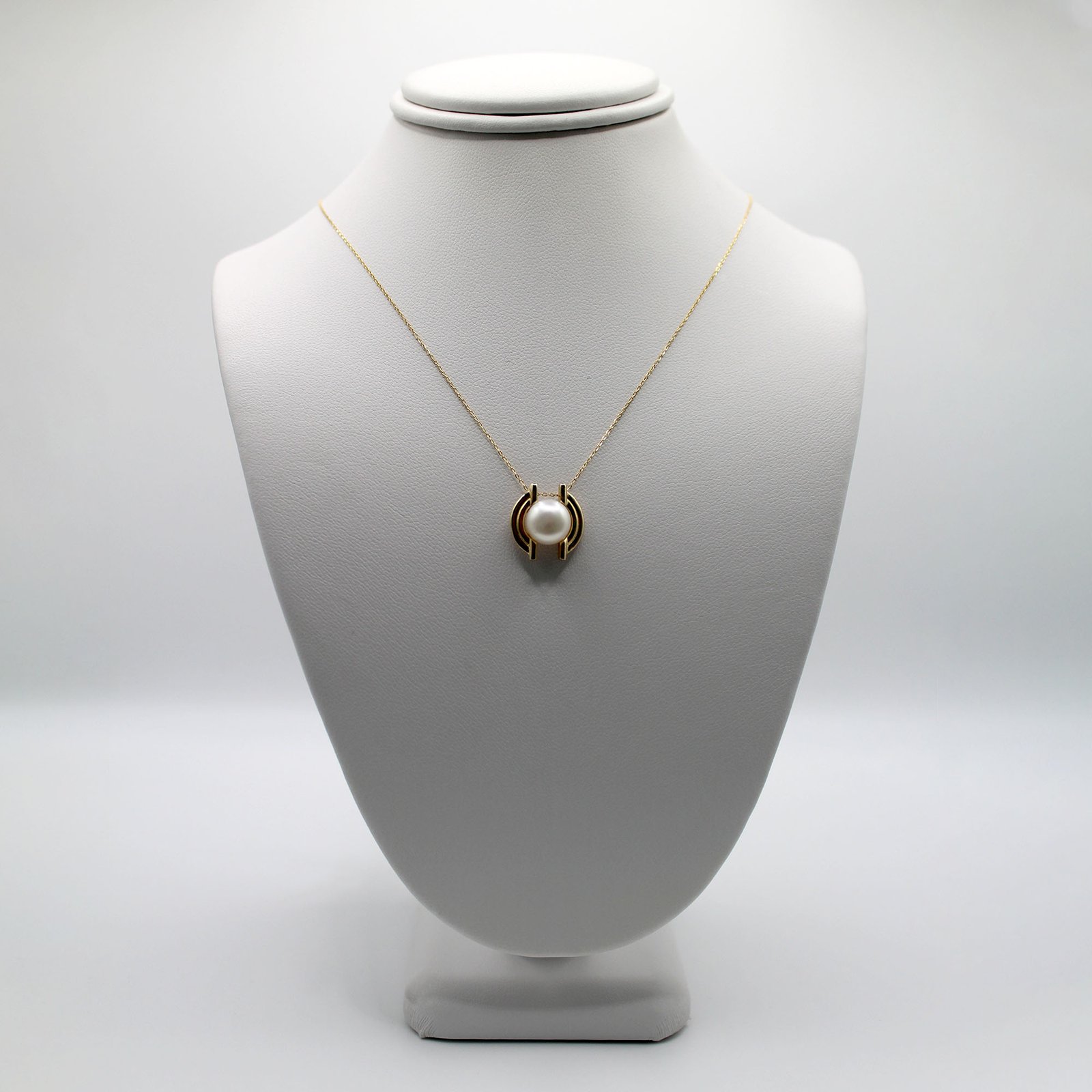 Modern Frame Pearl Pendant Necklace – 14KT Gold Women’s